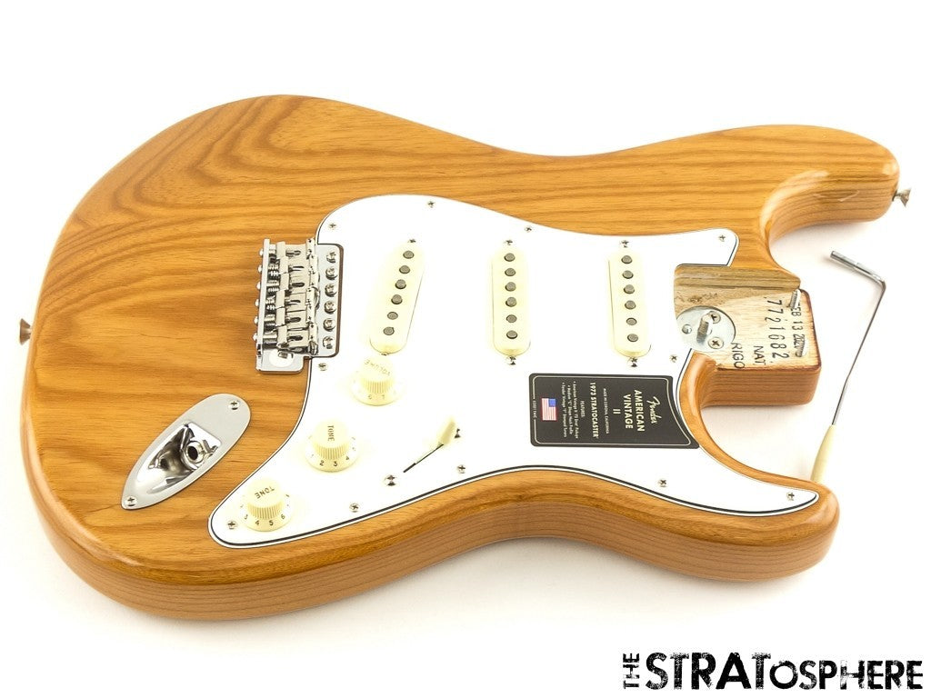 Fender AV II American Vintage 1973 Strat LOADED BODY 73 Ash Natural.