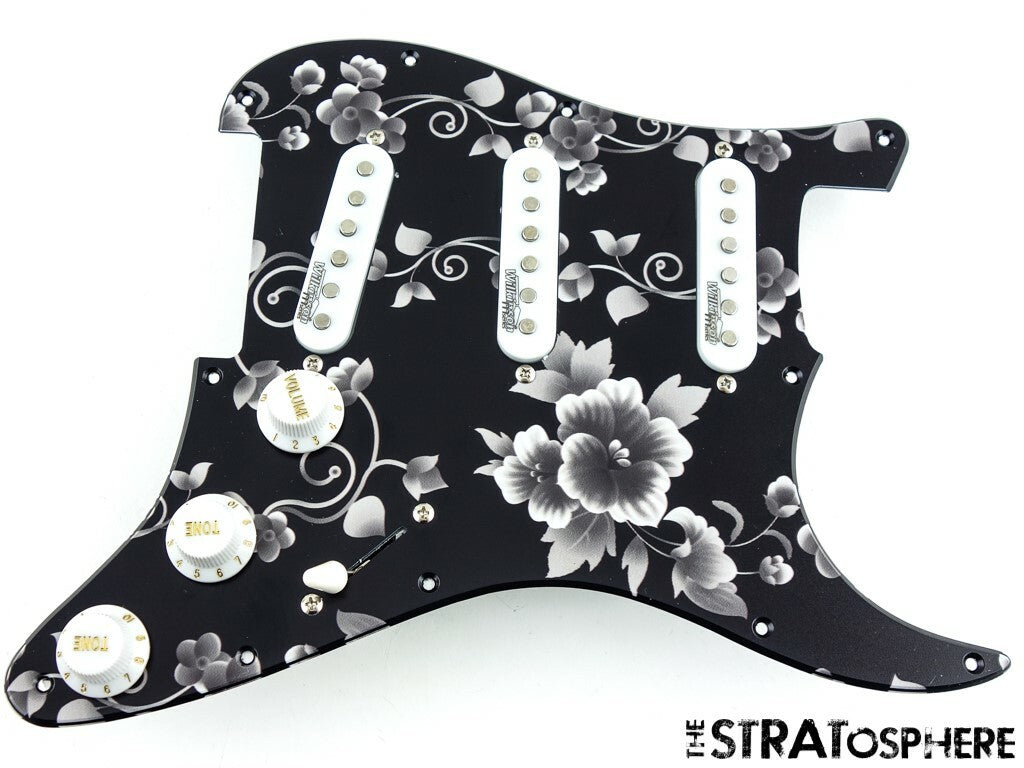 *NEW Wilkinson WOVS LOADED PICKGUARD for Fender Strat Black Rose Print 11 Hole