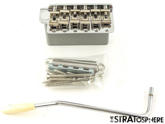 Fender AV II American Vintage 1957 Stratocaster Strat, TREMOLO + ARM USA Chrome