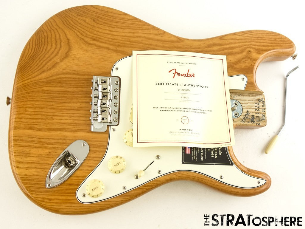 Fender AV II American Vintage 1973 BODY + HARDWARE, 73 Strat Ash Aged Natural